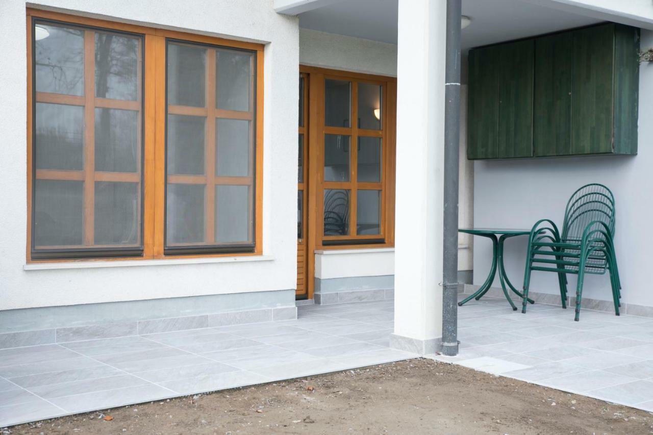 Apartma Špelca Banovci Exterior foto